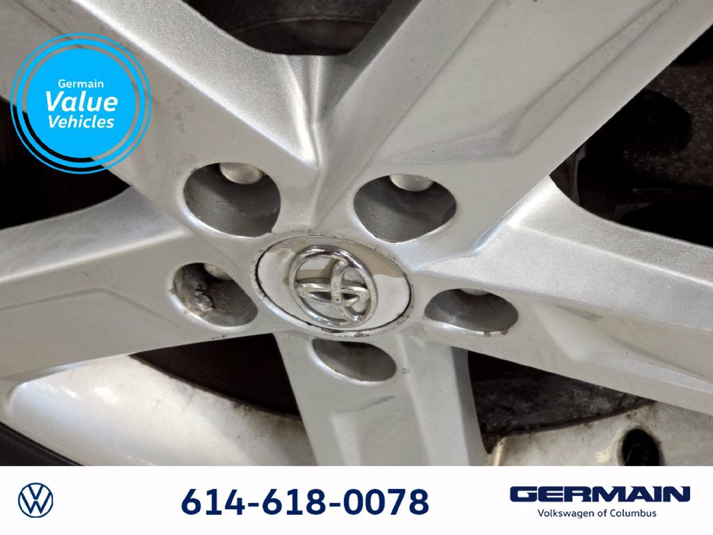 Used 2012 Toyota Camry SE FWD image 11