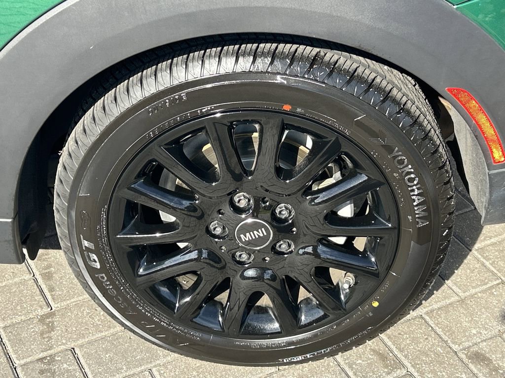 Used 2020 MINI Cooper 2-Door Hardtop image 26