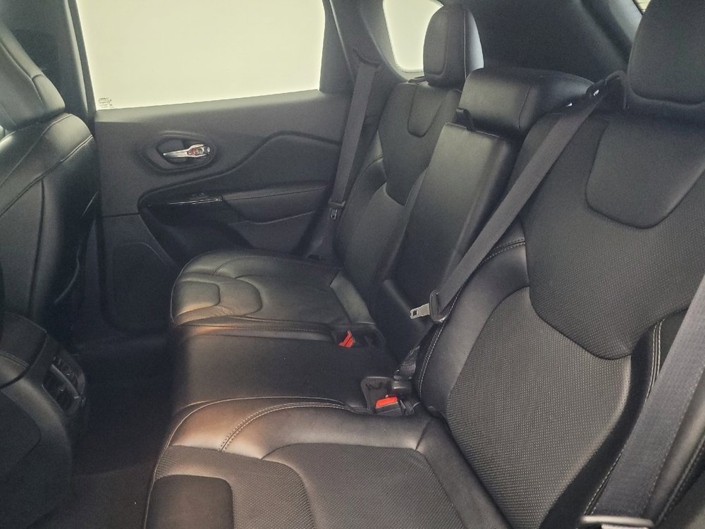 Used 2023 Jeep Cherokee Altitude Lux image 18