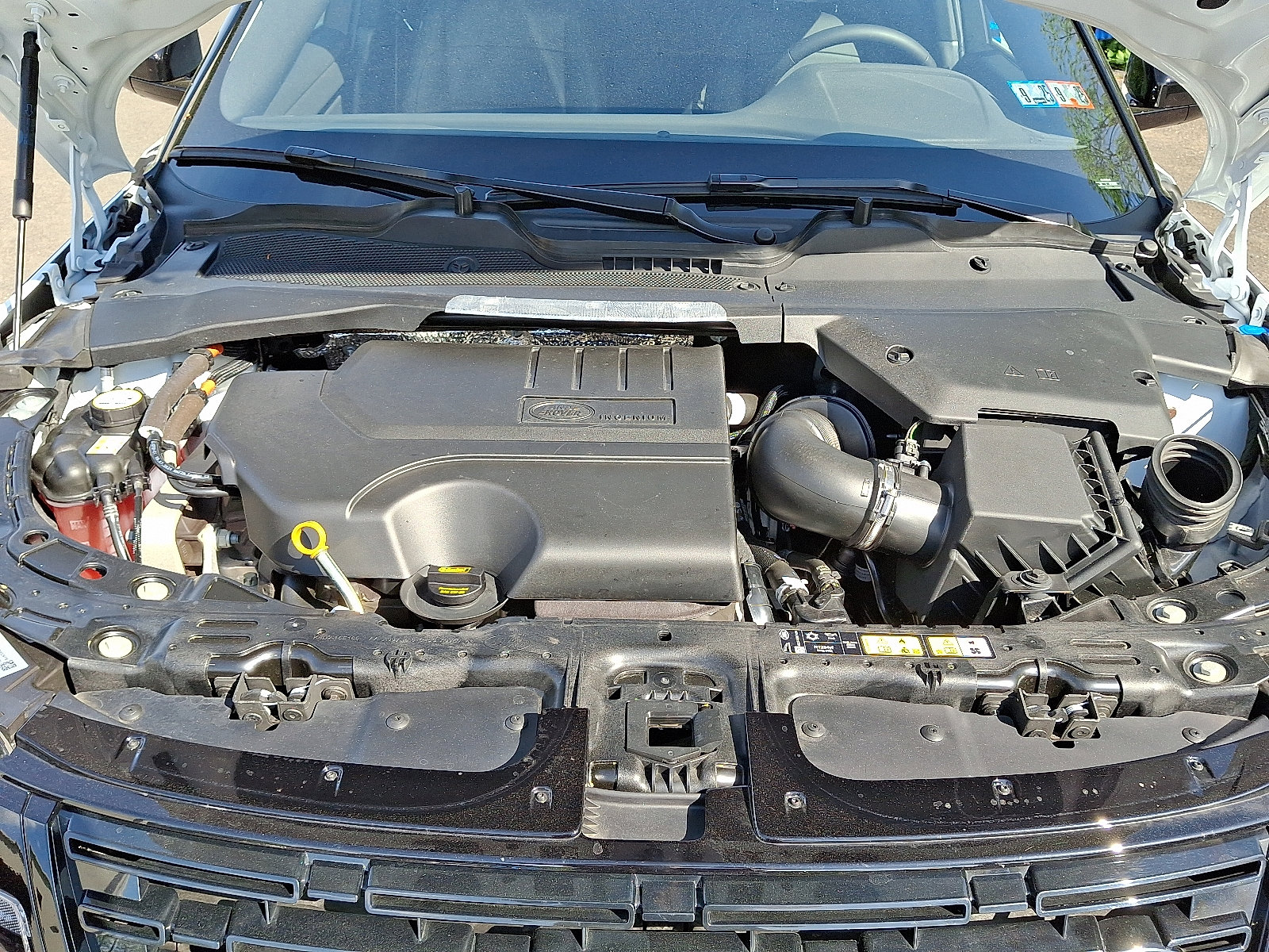 Certified 2025 Land Rover Range Rover Evoque S image 24