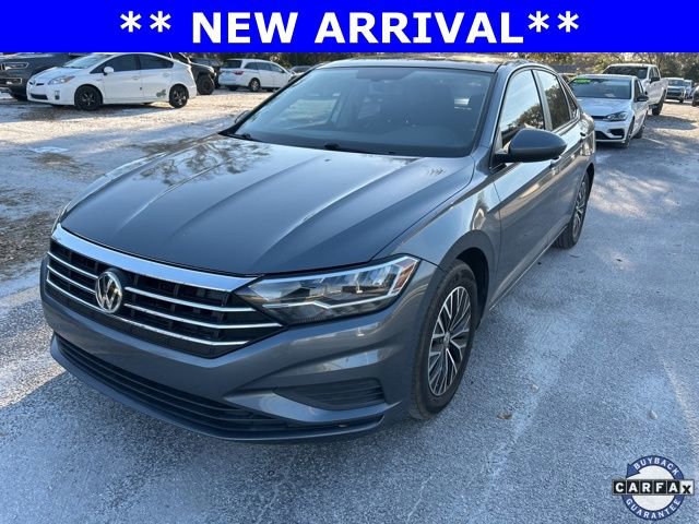 Used 2019 Volkswagen Jetta SE image 2