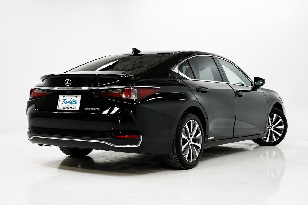 Used 2020 Lexus ES 300h 300h w/ Premium Package image 34