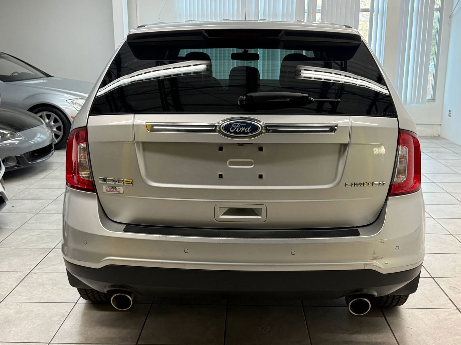 Used 2011 Ford Edge Limited FWD image 8