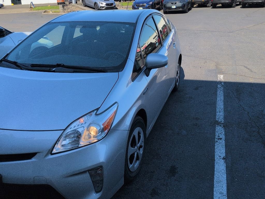Used 2013 Toyota Prius Two FWD image 4