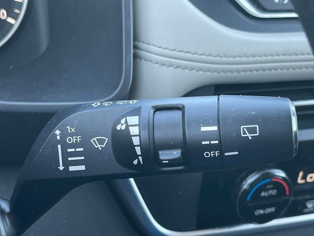 Used 2023 Nissan Rogue SV FWD image 15