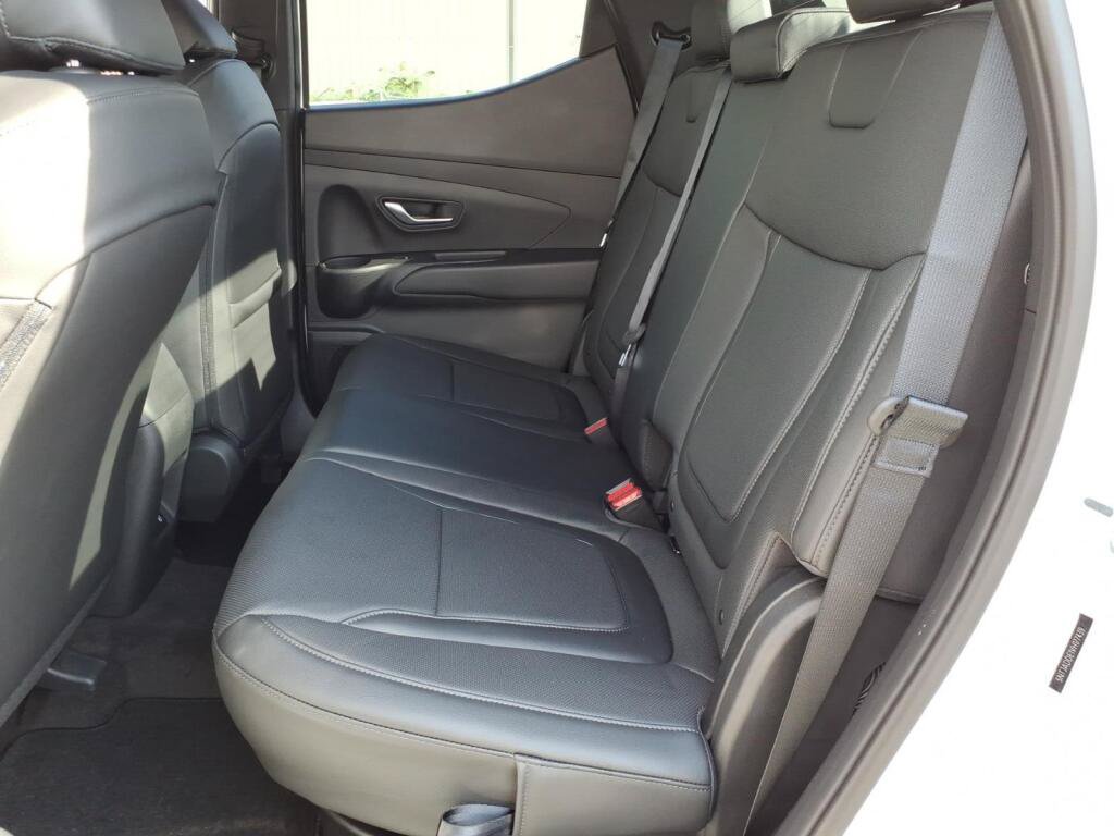 New 2027 Hyundai Santa Cruz SE AWD/4WD image 6