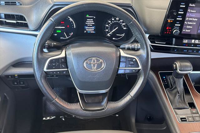 Certified 2024 Toyota Sienna XLE FWD image 14