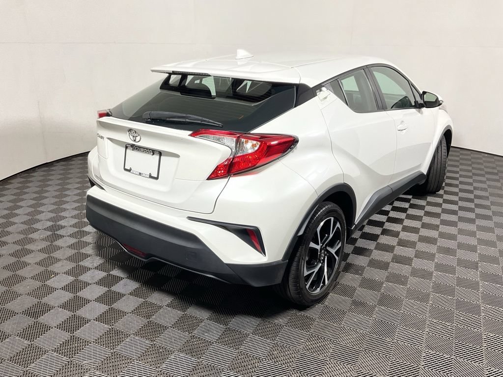 Used 2018 Toyota C-HR XLE FWD image 17