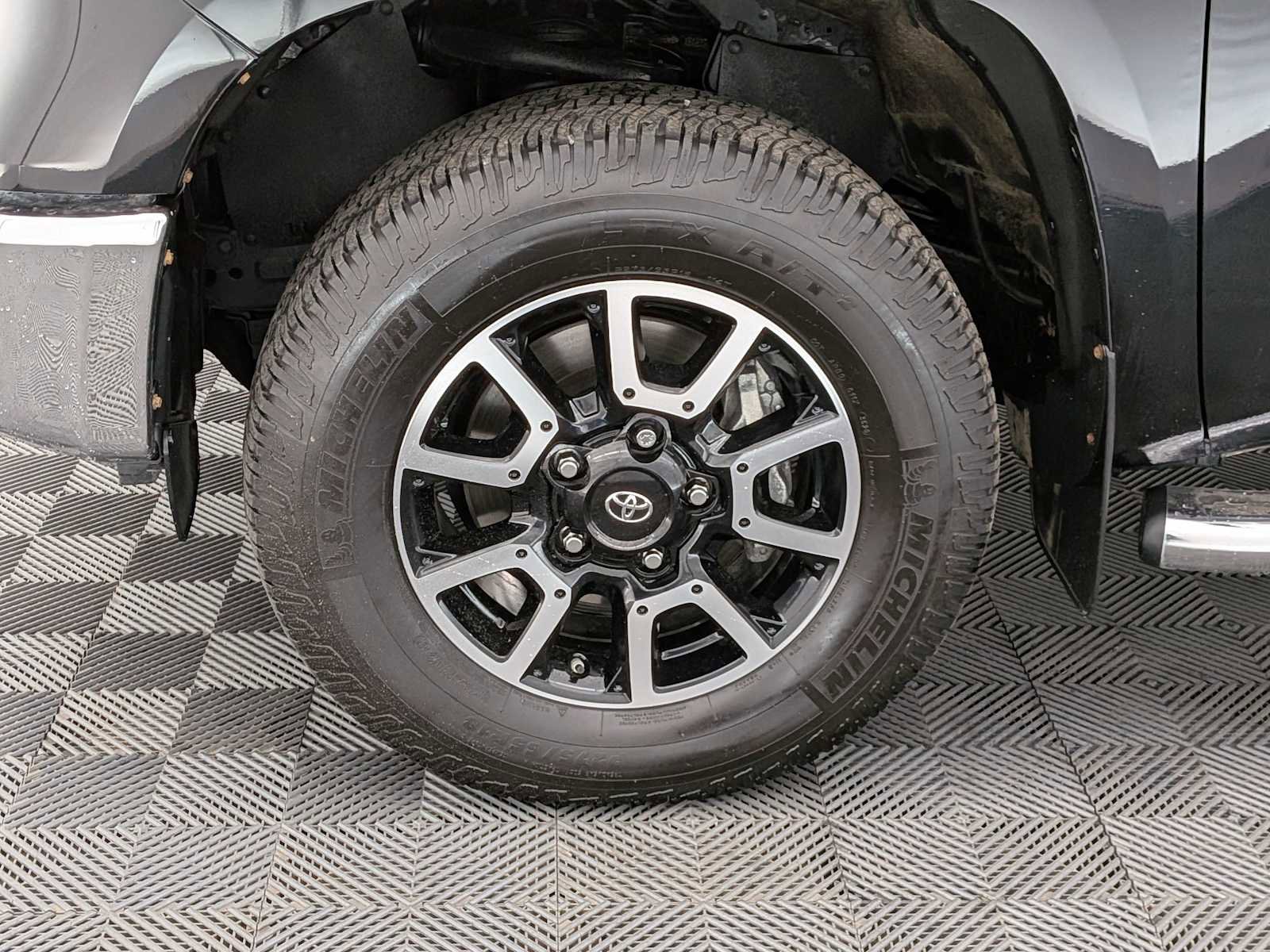 Used 2021 Toyota Tundra SR5 AWD/4WD image 13
