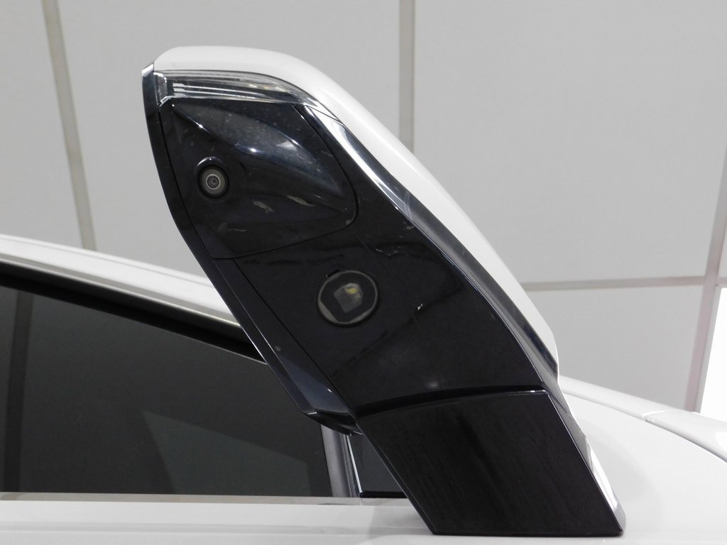 Used 2023 GMC Yukon Denali image 11