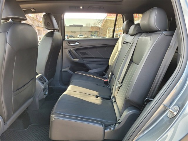 Used 2024 Volkswagen Tiguan SE R-Line image 12