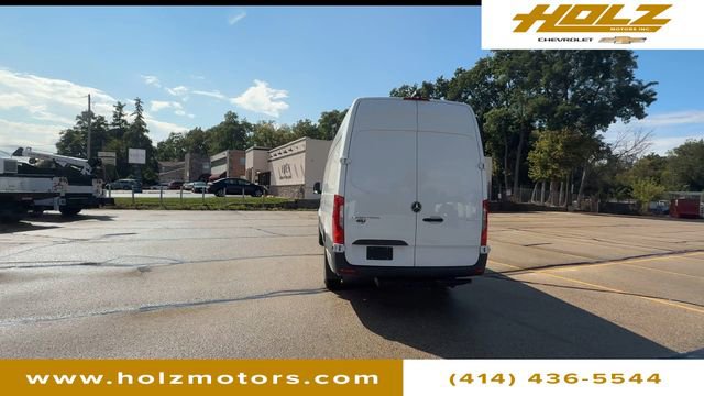 Used 2025 Mercedes-Benz Sprinter 2500 image 9