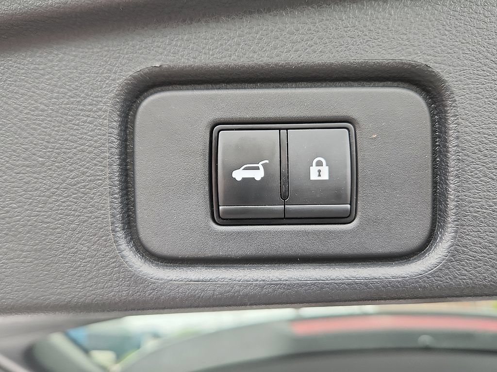 Used 2023 Nissan Pathfinder Platinum AWD/4WD image 31