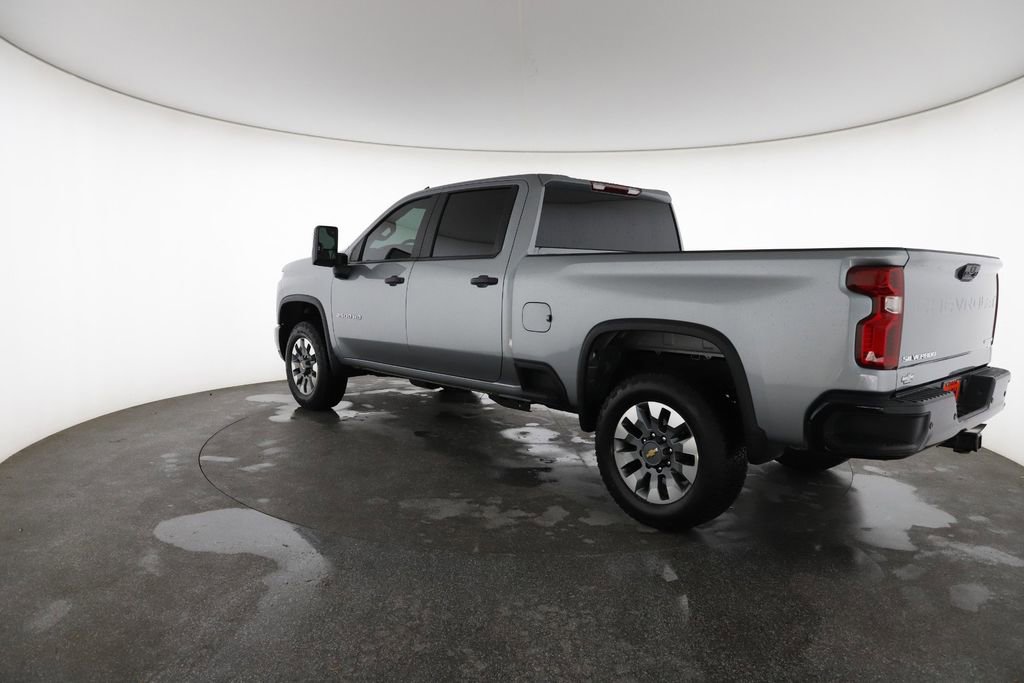 Used 2026 Chevrolet Silverado 2500 Custom w/ Custom Value Package image 9