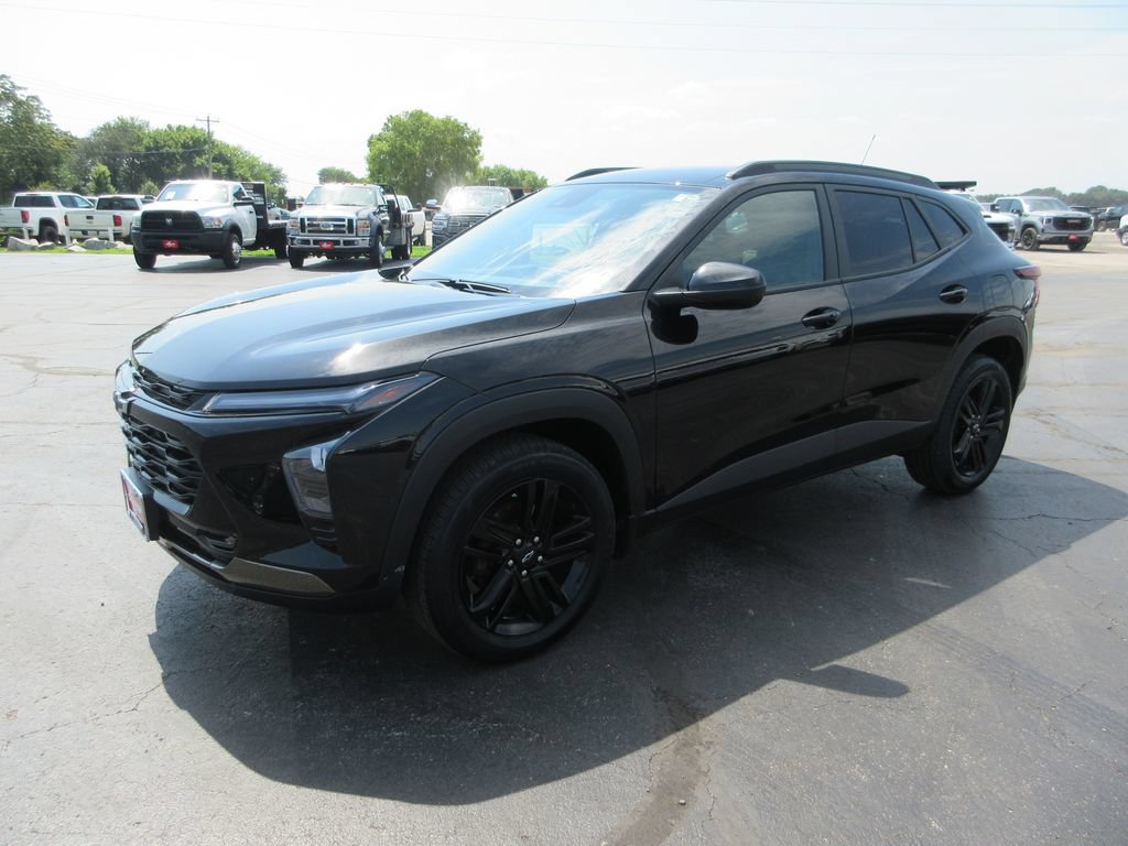 Used 2025 Chevrolet Trax ACTIV w/ Driver Confidence Package FWD image 12