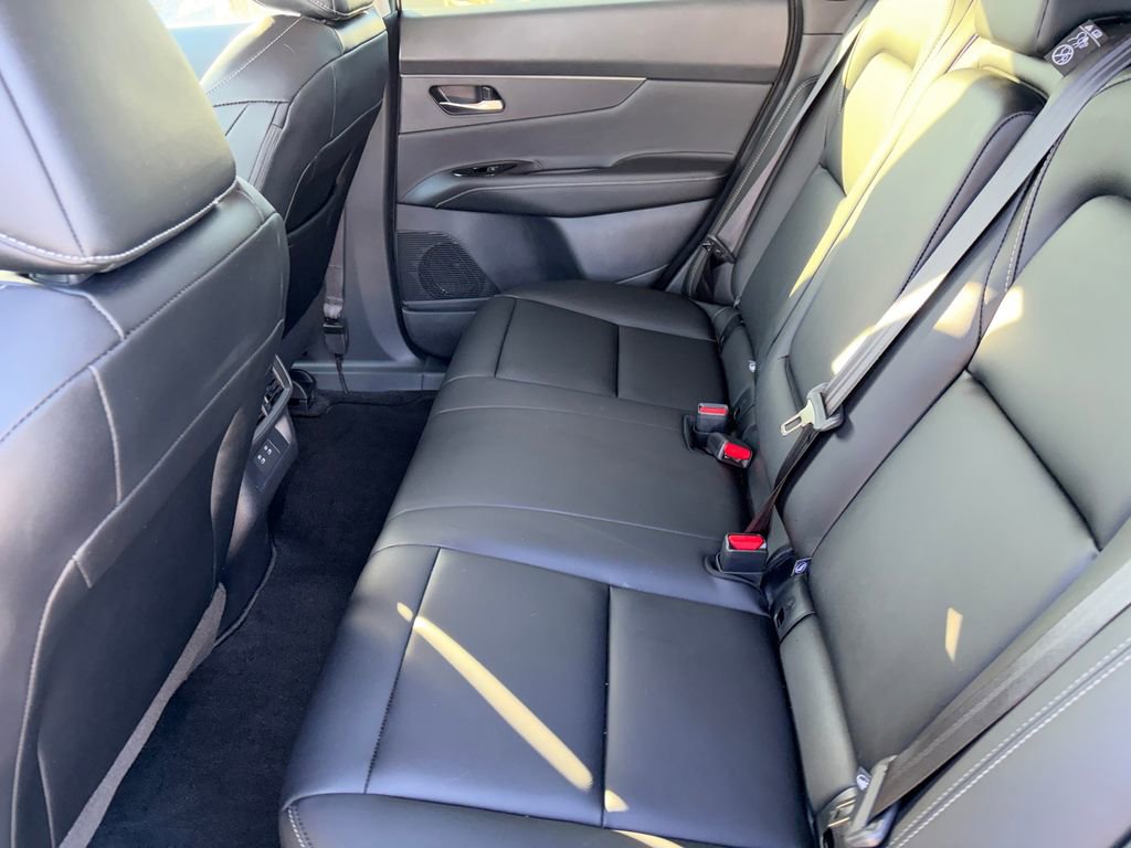 Used 2025 Nissan Murano SV image 25