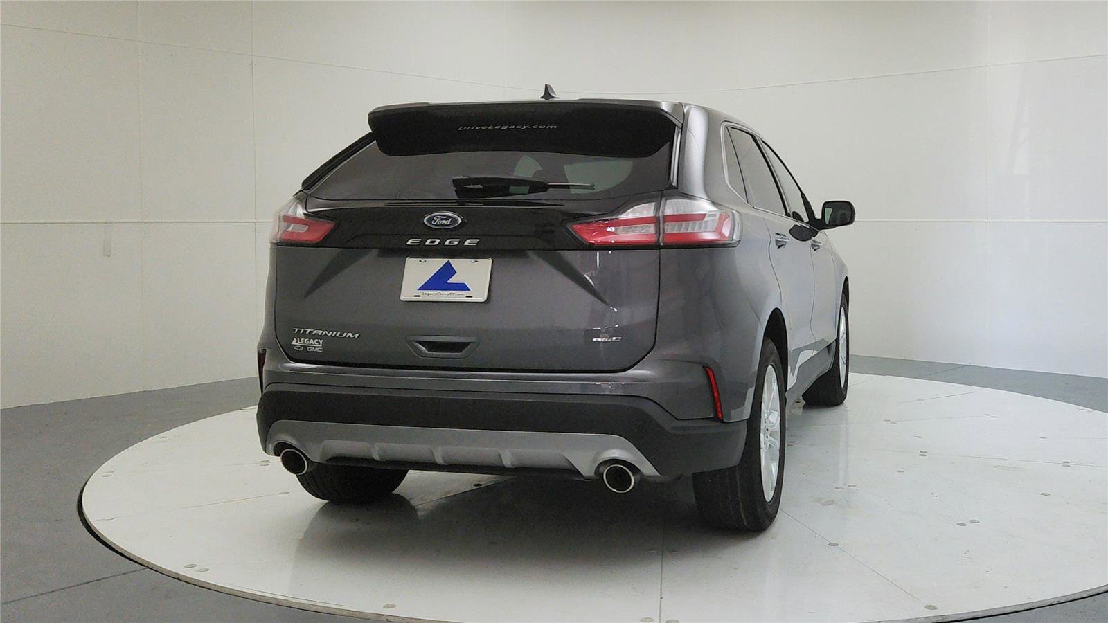 Used 2024 Ford Edge Titanium image 6