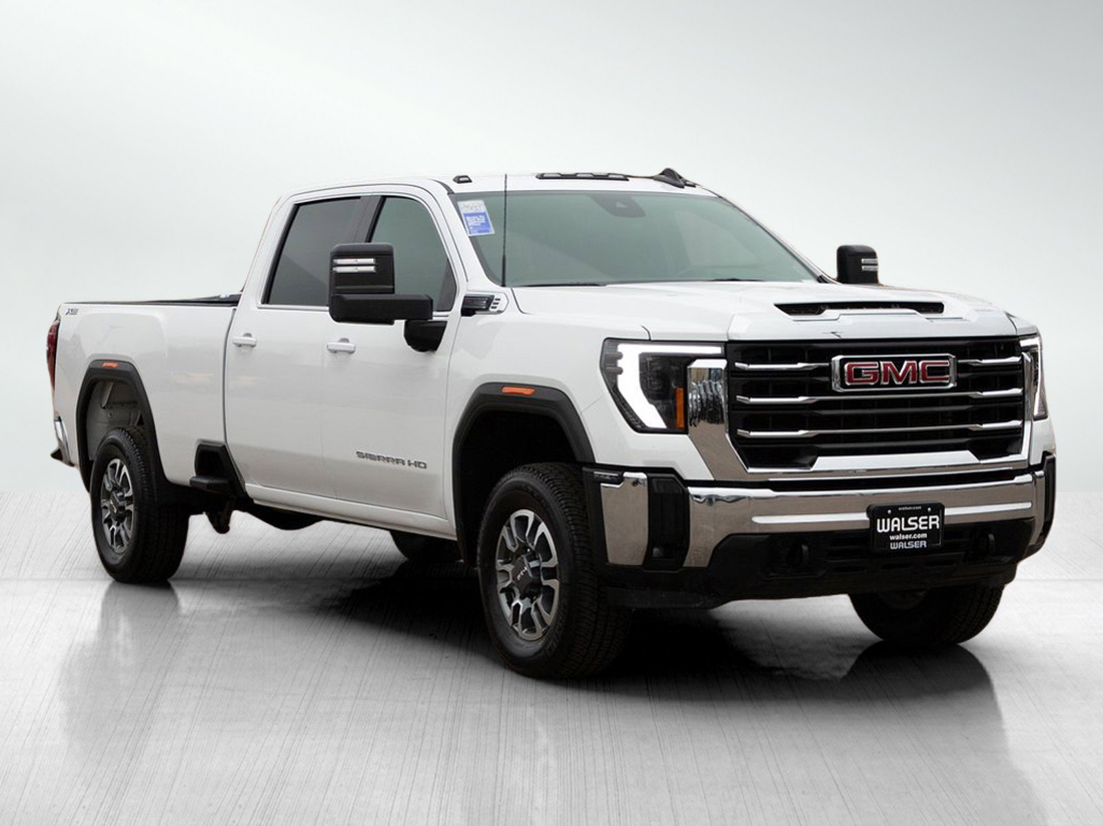 Used 2024 GMC Sierra 3500 SLE w/ SLE Value Package image 7
