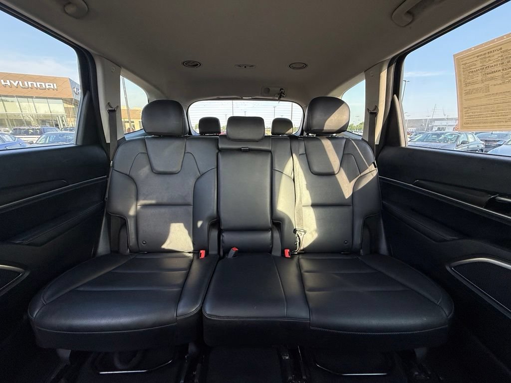 Used 2025 Kia Telluride LX FWD image 30