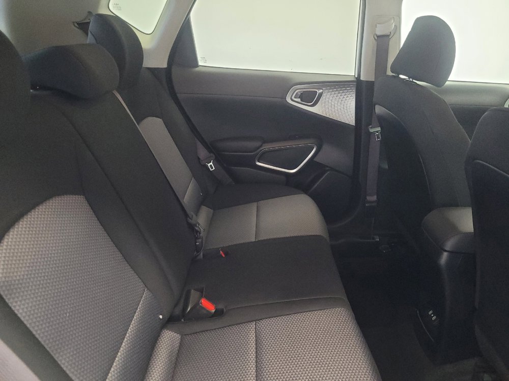 Used 2023 Kia Soul S image 19