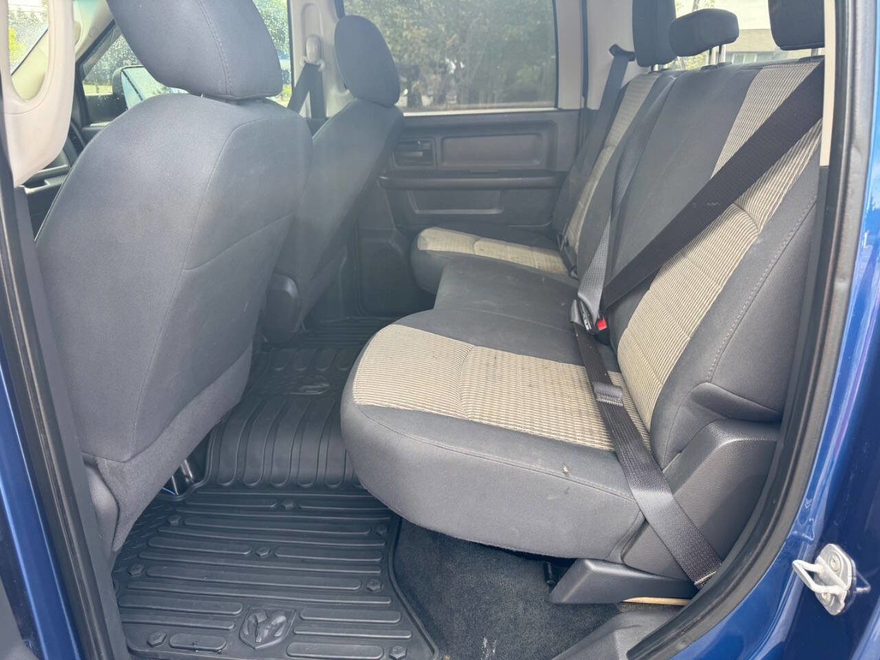 Used 2011 RAM 2500 ST w/ ST Popular Equipment Group AWD/4WD image 8