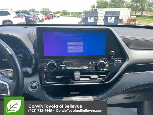 Used 2023 Toyota Highlander Platinum AWD/4WD image 11