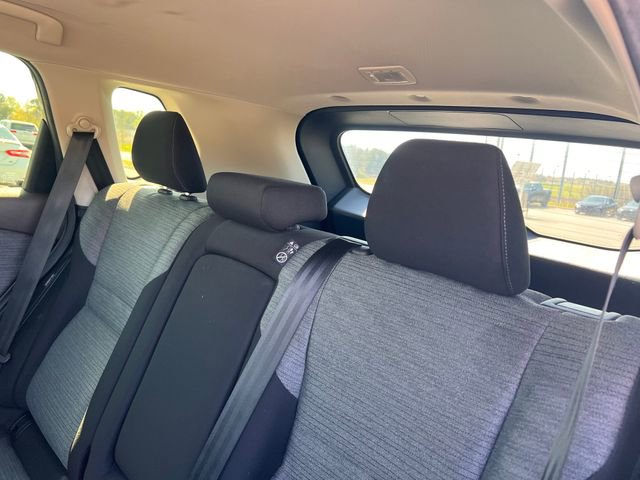 Used 2023 Nissan Rogue SV FWD image 20