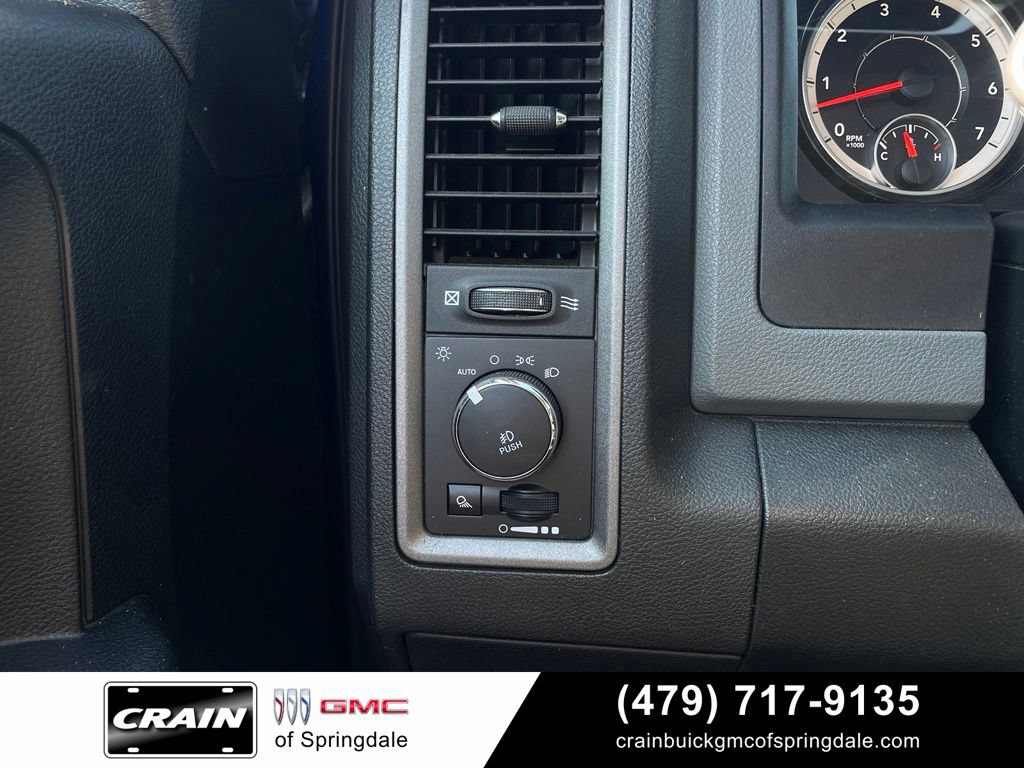 Used 2018 RAM 1500 Express w/ Express Value Package AWD/4WD image 13