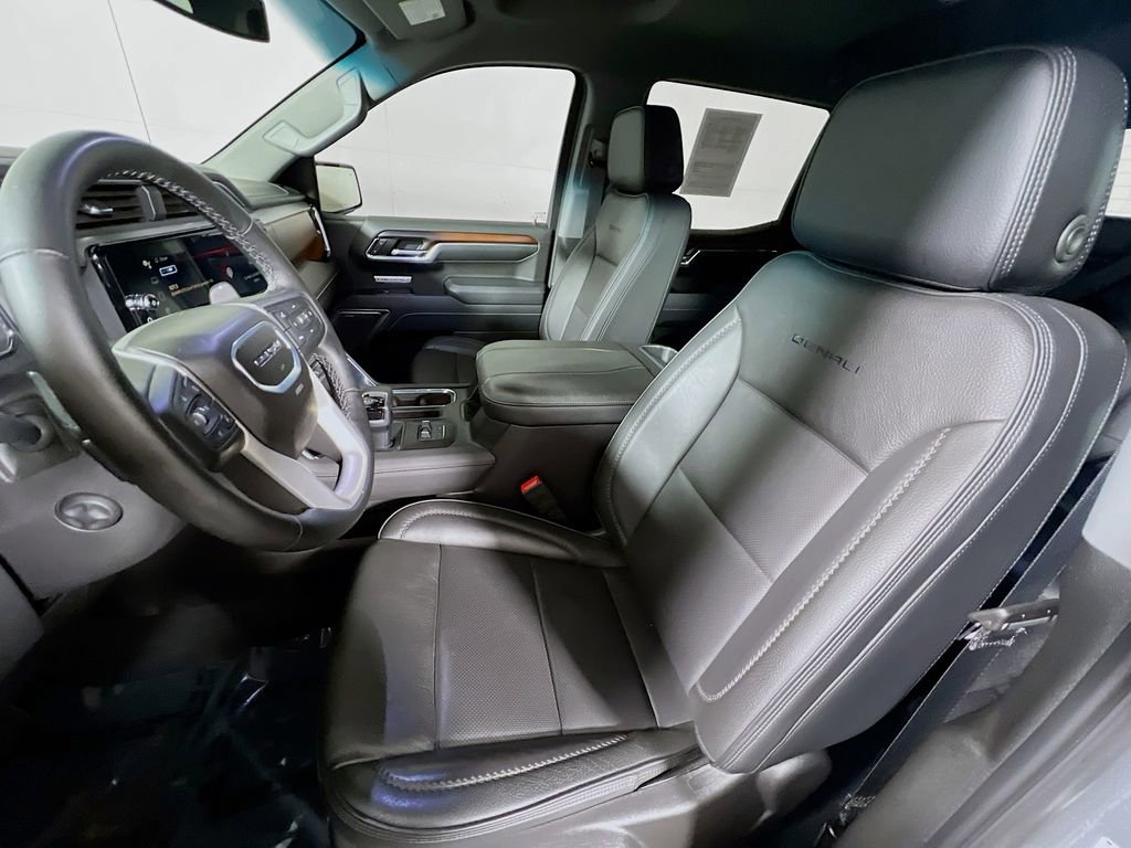 Used 2025 GMC Sierra 1500 Denali image 17