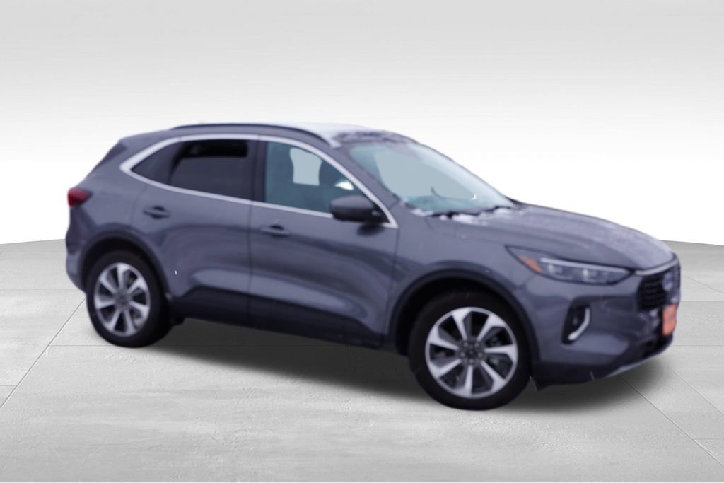 Certified 2023 Ford Escape Platinum image 4