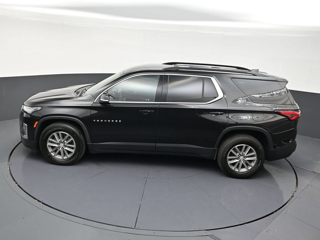 Used 2023 Chevrolet Traverse LT FWD image 10