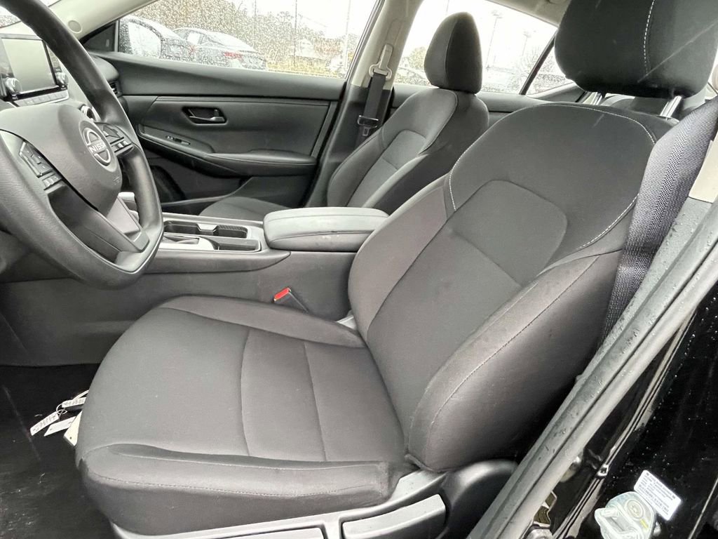 Used 2025 Nissan Sentra S image 11