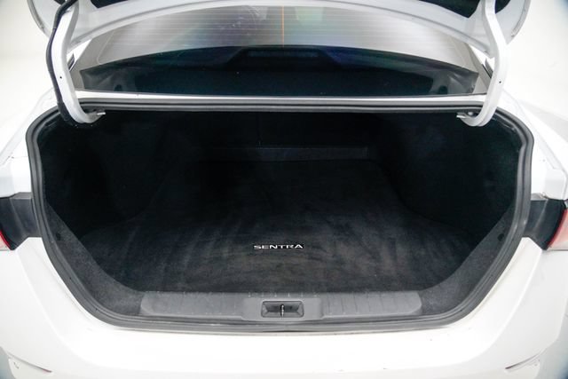 Used 2020 Nissan Sentra SV FWD image 12