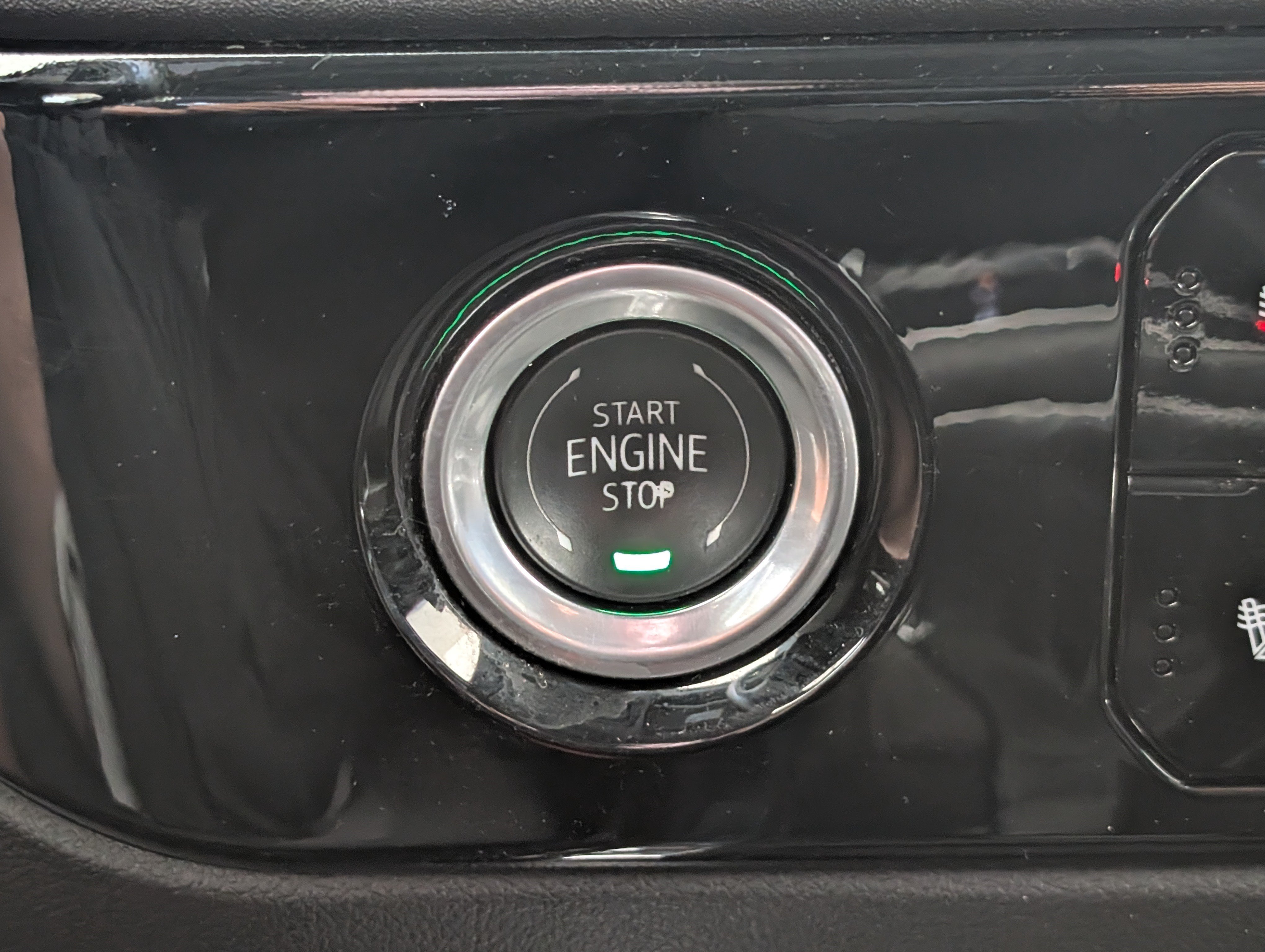 Used 2024 Chevrolet Silverado 1500 RST w/ Protection Package AWD/4WD image 34