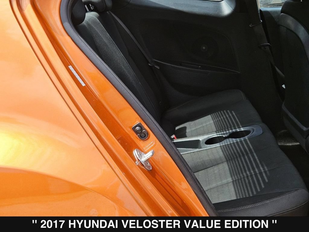 Used 2017 Hyundai Veloster Value Edition FWD image 25