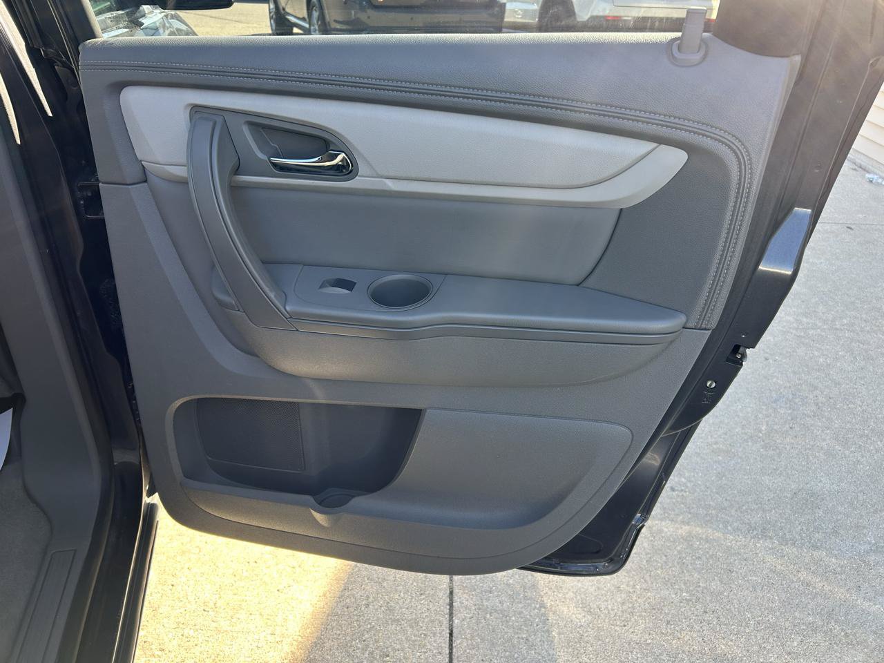 Used 2015 Chevrolet Traverse LS AWD/4WD image 16