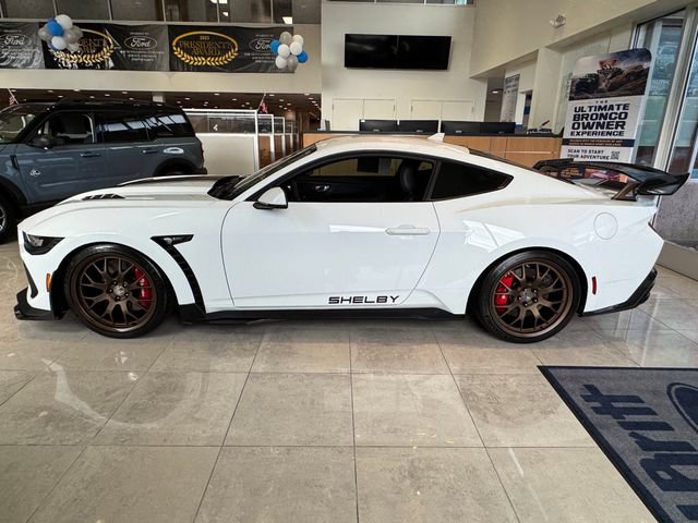 Used 2024 Ford Mustang GT Premium w/ GT Performance Package RWD image 5