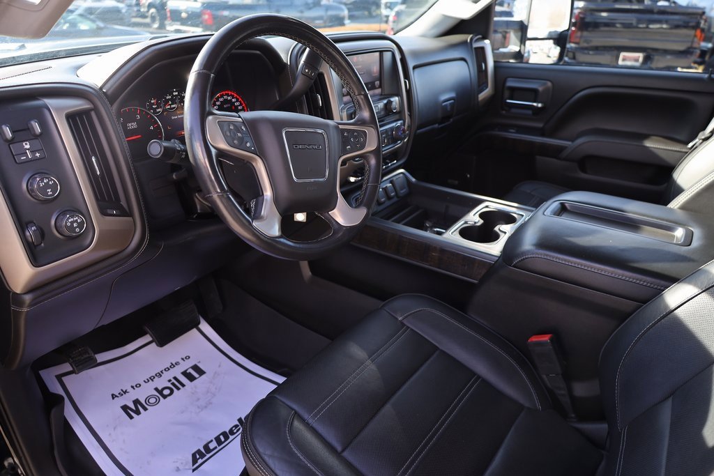 Used 2015 GMC Sierra 3500 Denali w/ Duramax Plus Package image 12