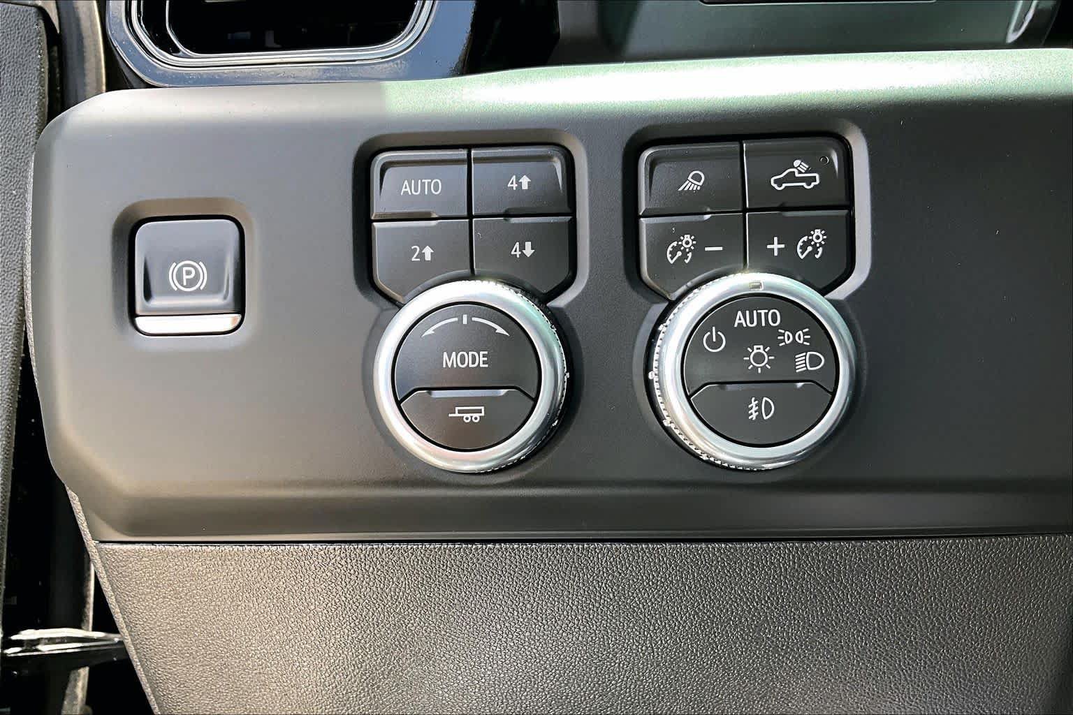 Used 2026 GMC Sierra 1500 AT4 w/ AT4 Preferred Package AWD/4WD image 33