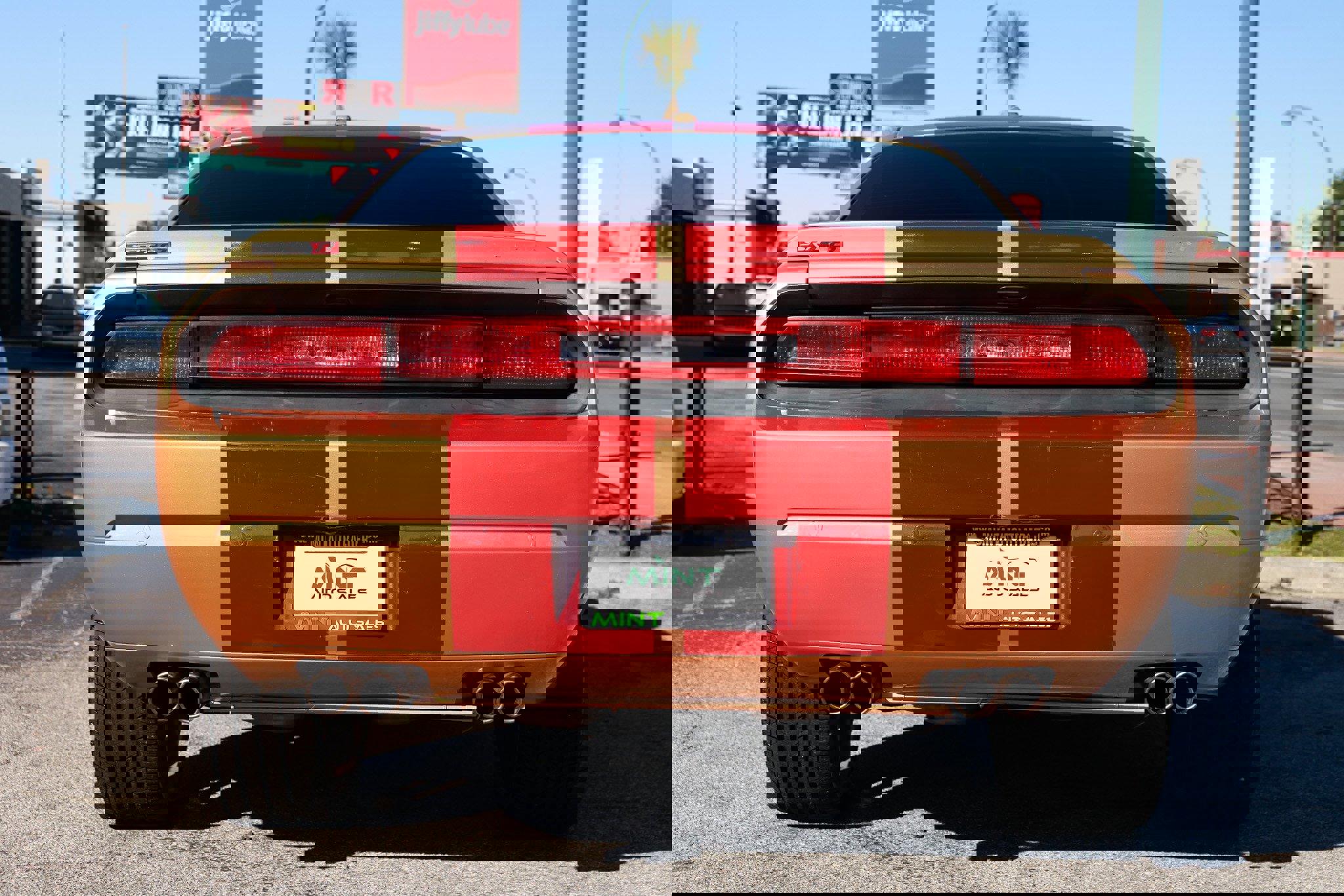 Used 2014 Dodge Challenger R/T image 12