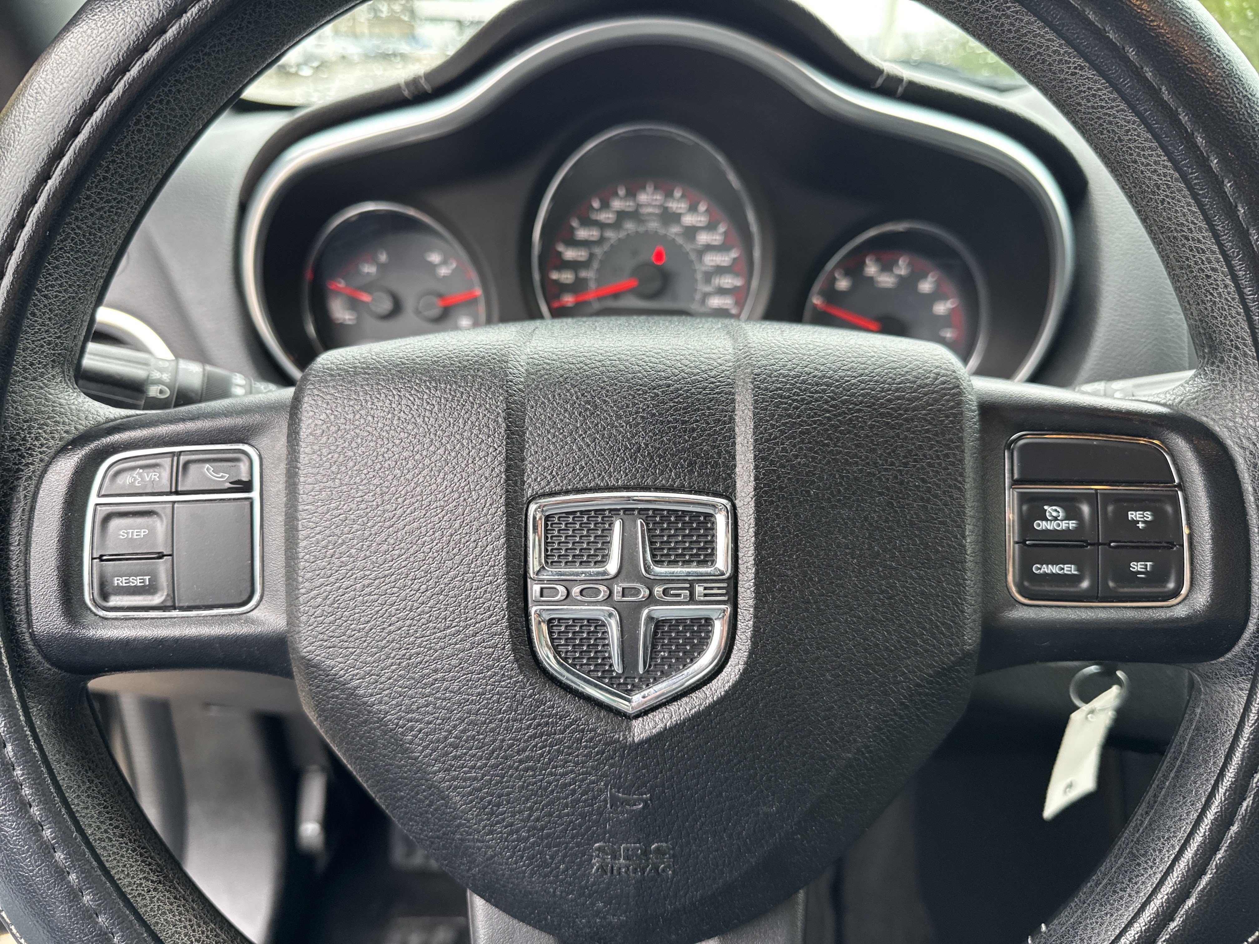 Used 2014 Dodge Avenger SE FWD image 15