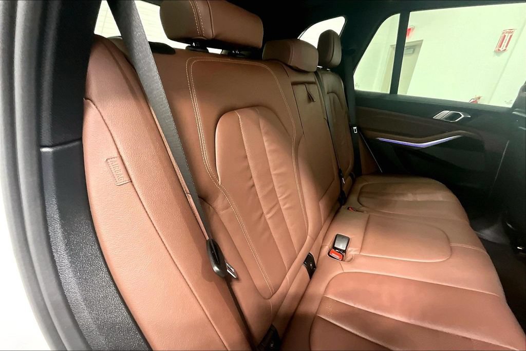 Used 2020 BMW X5 xDrive40i w/ Premium Package AWD/4WD image 29