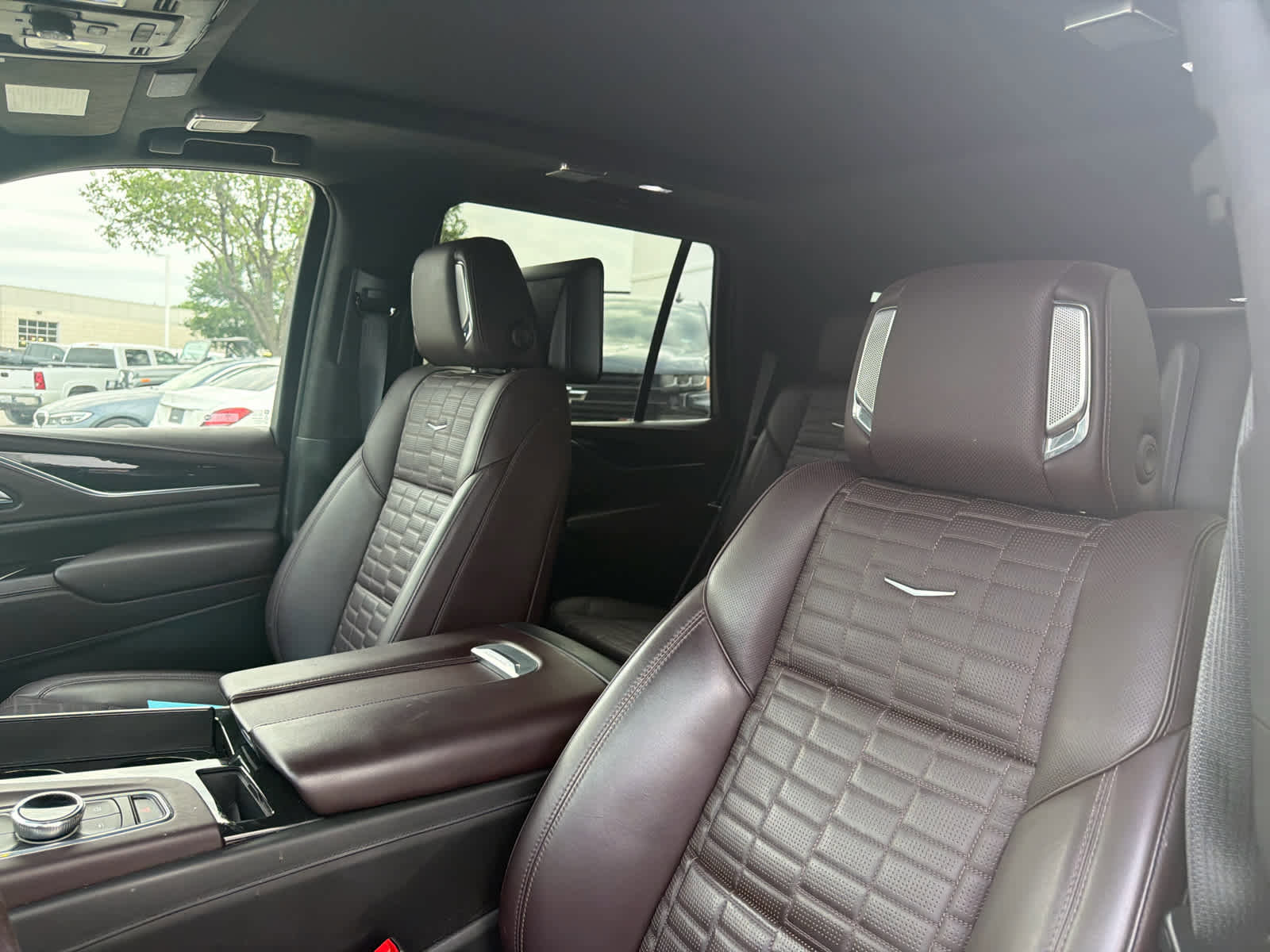 Used 2021 Cadillac Escalade Sport Platinum w/ Heavy-Duty Trailer Package AWD/4WD image 7