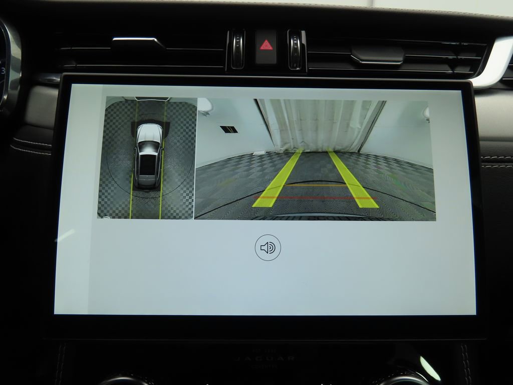 Used 2021 Jaguar F-PACE R-Dynamic S image 14