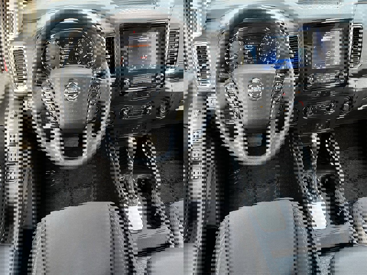 Used 2023 Nissan Frontier SV image 10