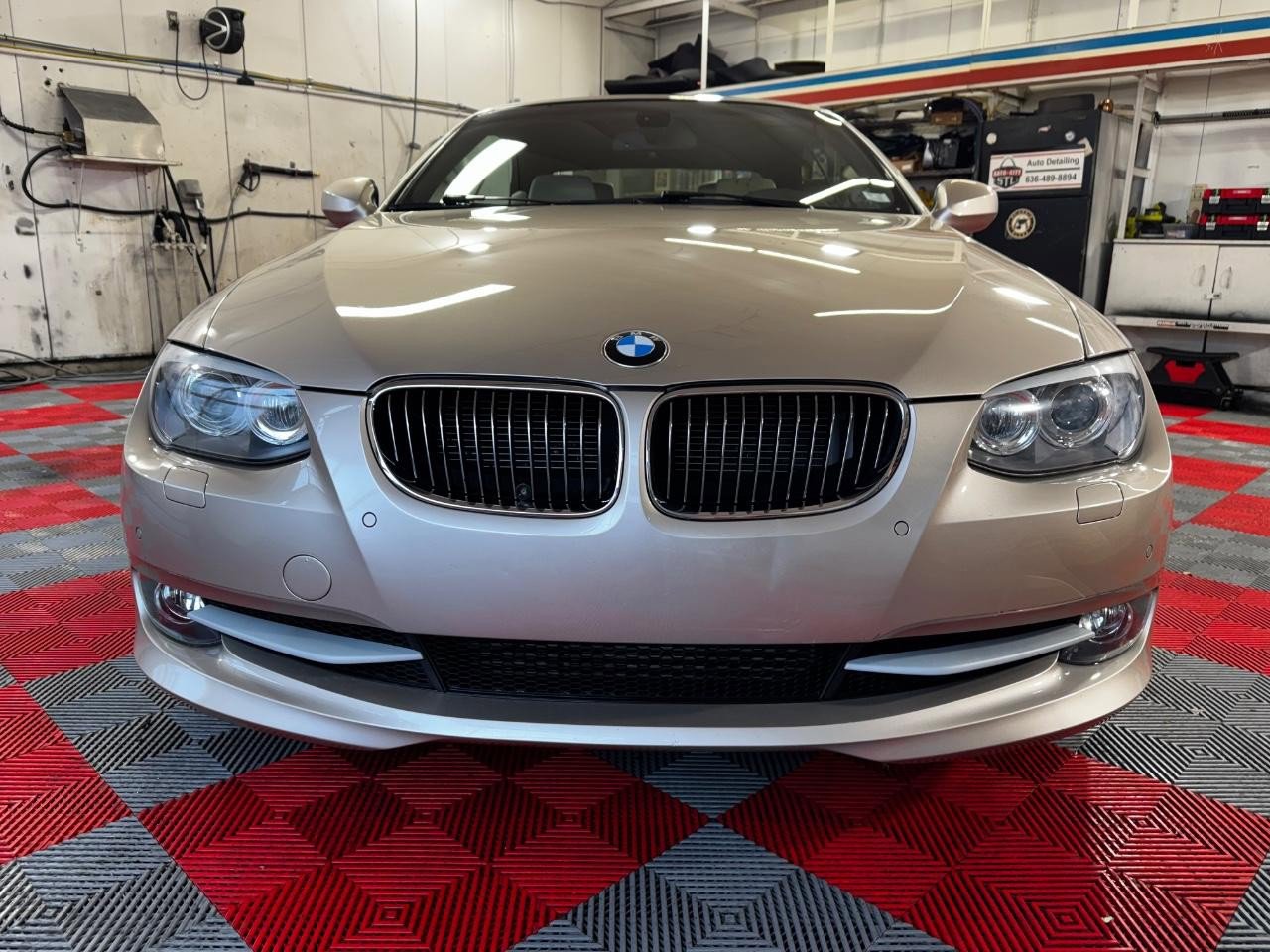 Used 2013 BMW 335i Convertible image 2
