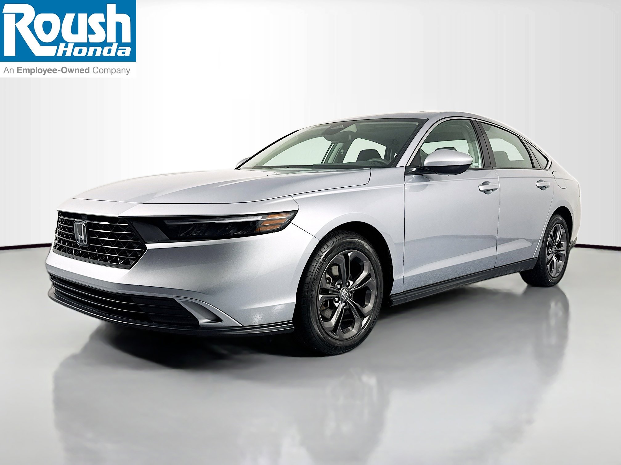 Certified 2023 Honda Accord EX image 1