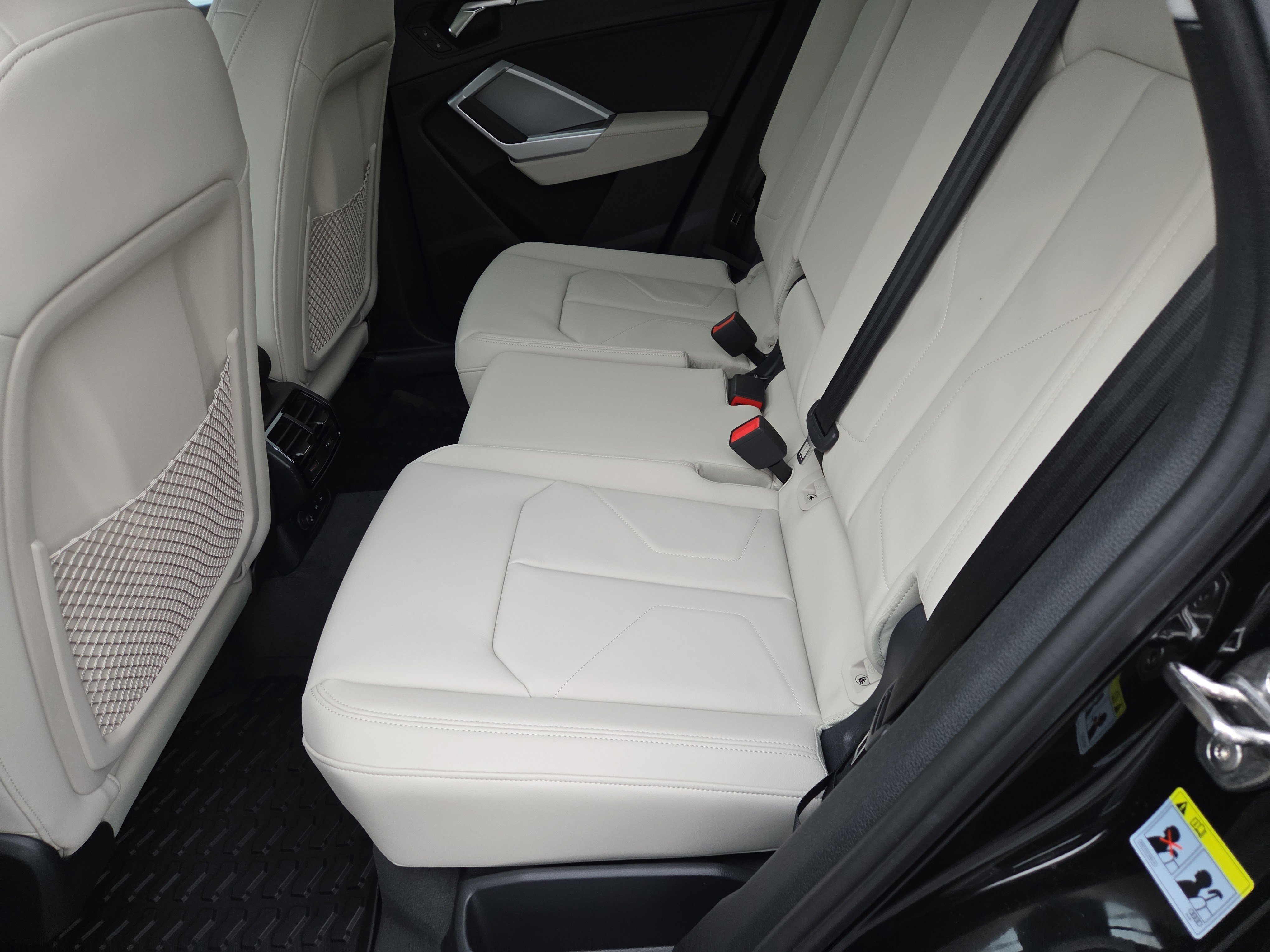 New 2025 Audi Q3 2.0T Premium image 17