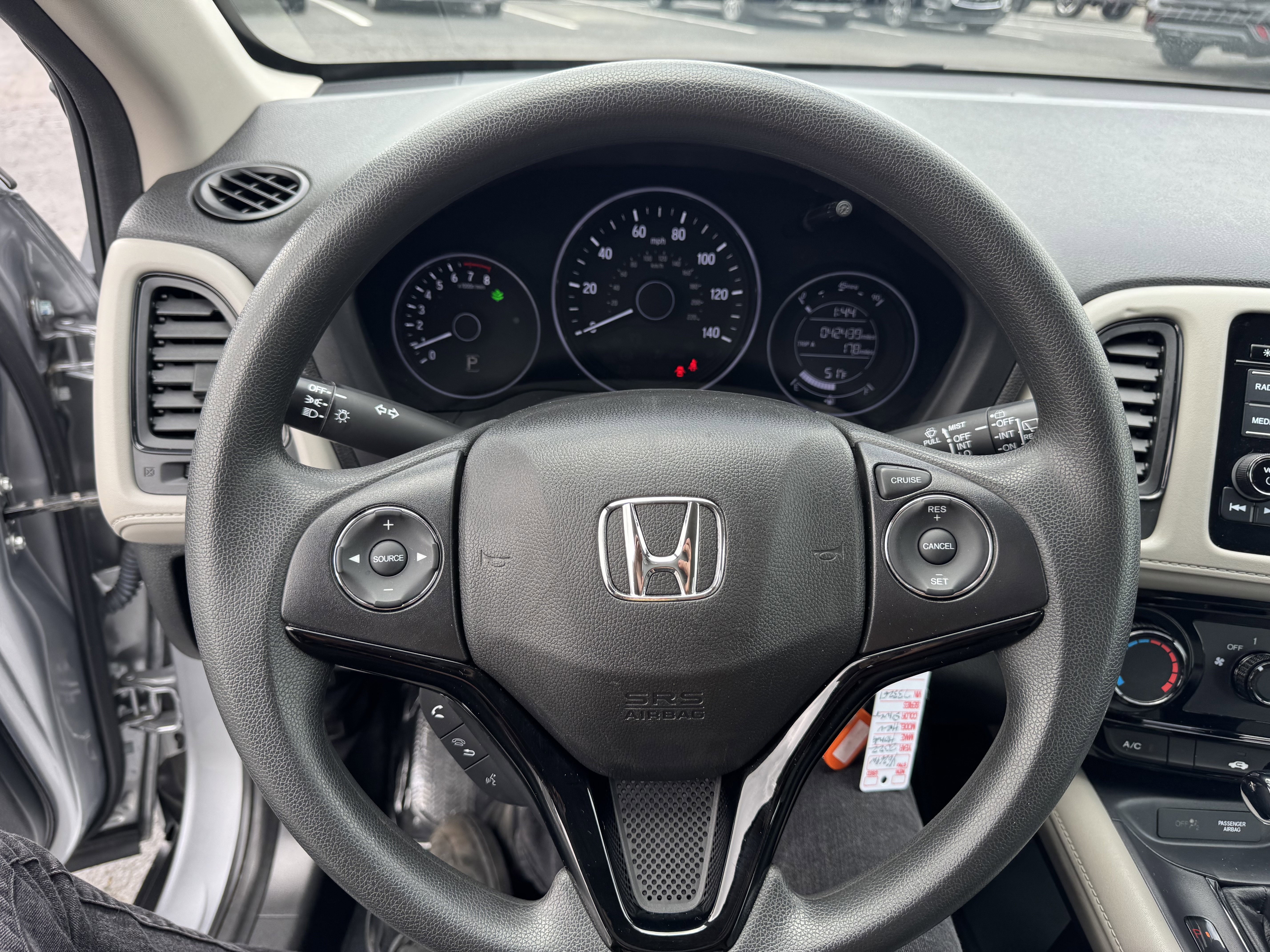 Used 2022 Honda HR-V LX image 17