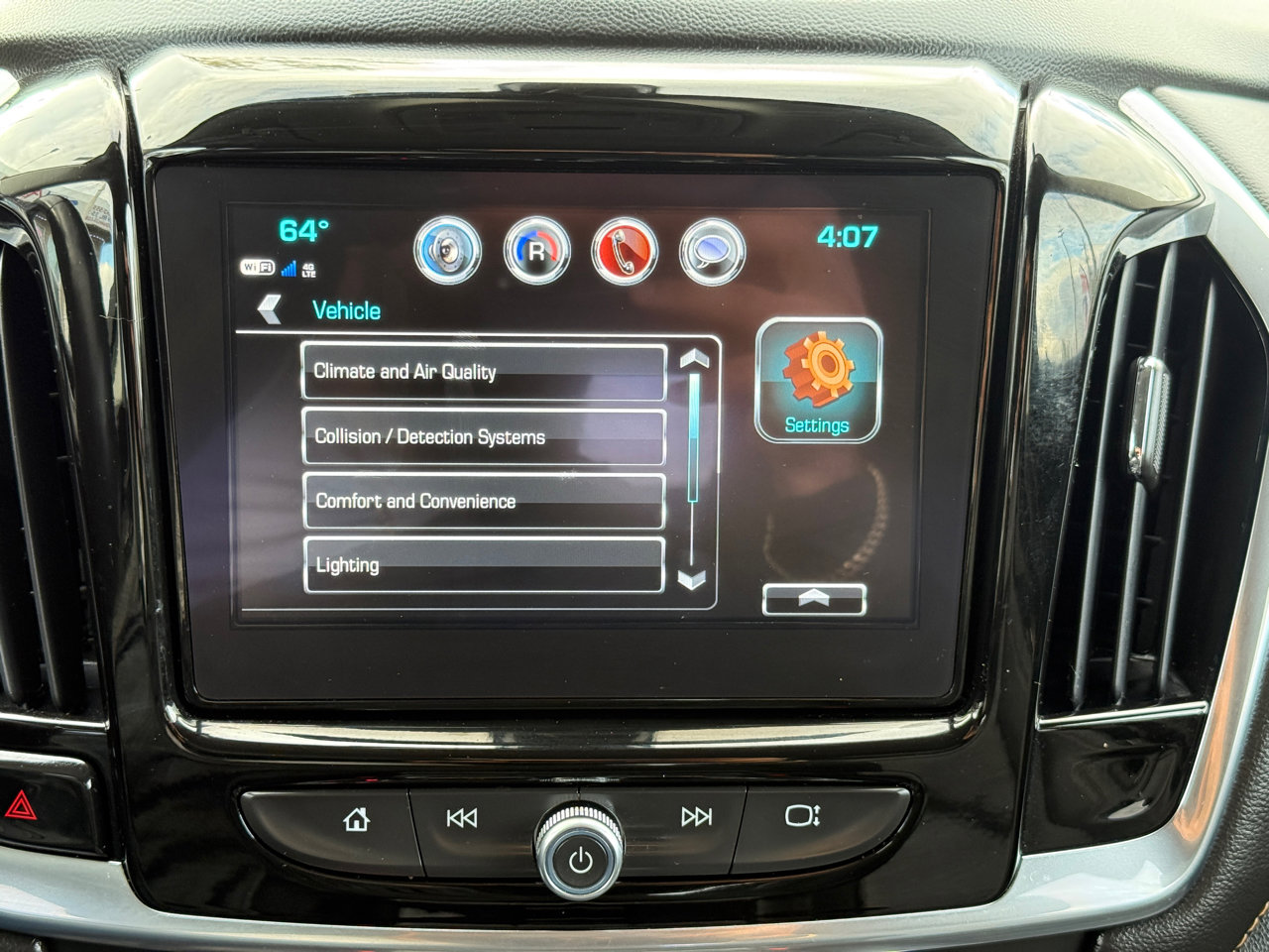 Used 2019 Chevrolet Traverse LT image 63